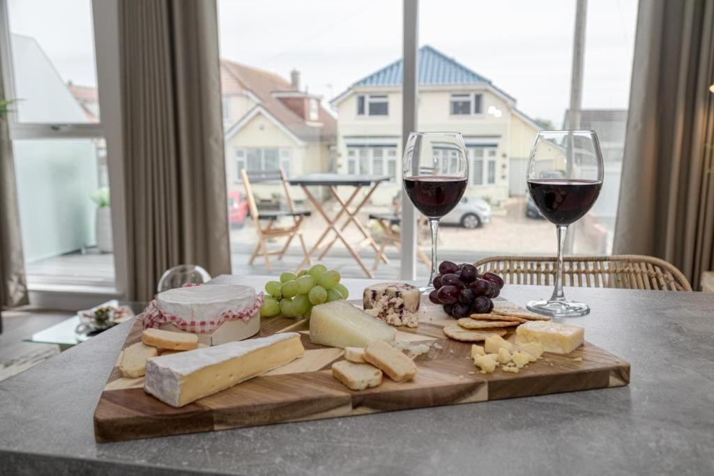 Bournecoast - Stylish Flat With Balcony - Sea Glimpses - 10 Min Walk To - Parking - Wifi - Fm8405 Appartement